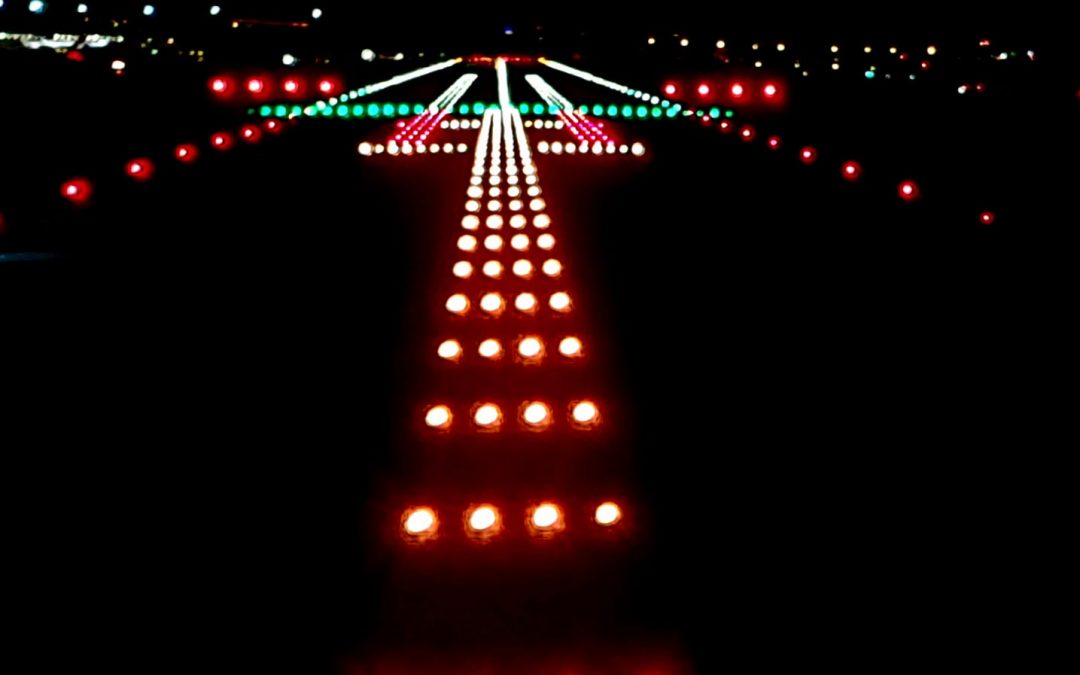 Instalación de iluminación en aeropuertos